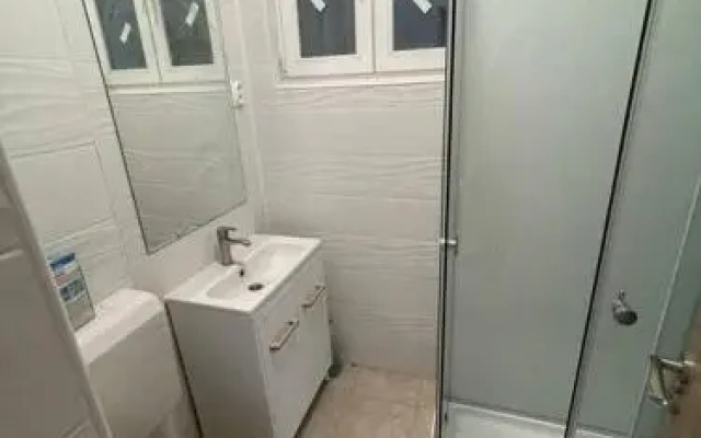 3 Rooms Apartament In The City Center Of Bucharest