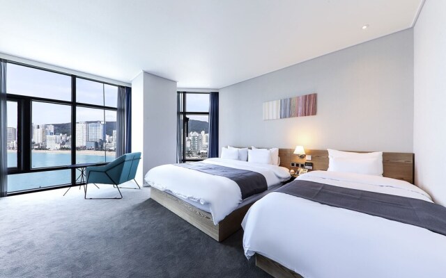 Ocean the point Hotel