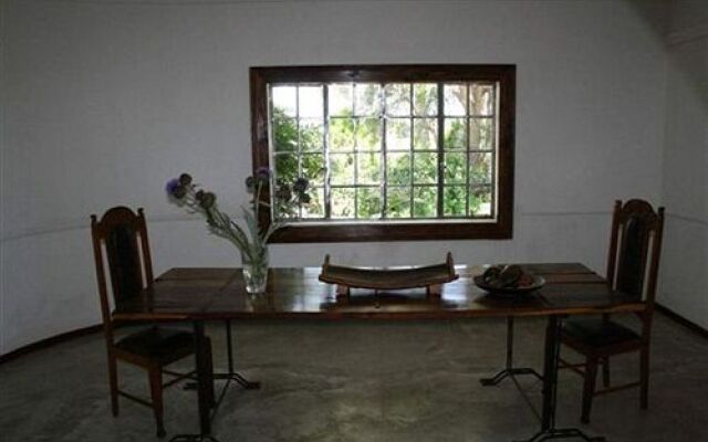 African Vineyard Guest House
