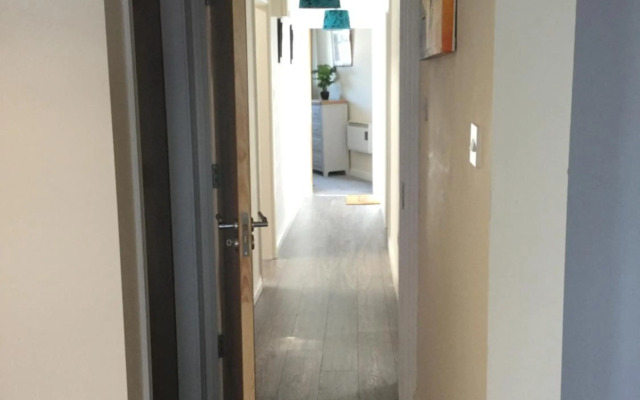 Rose Alley Apartment