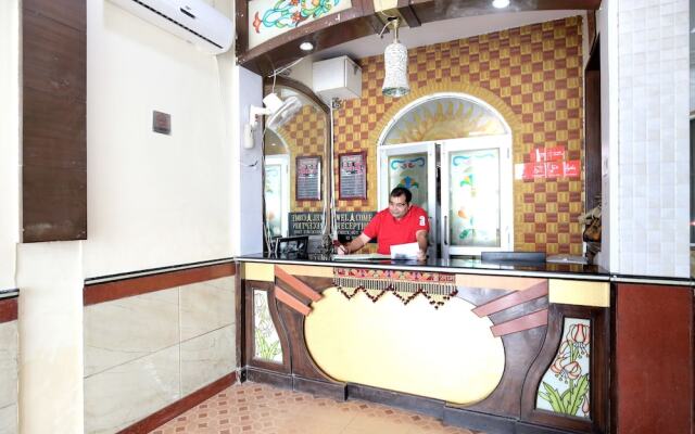 OYO 17430 Gulshah Hotel