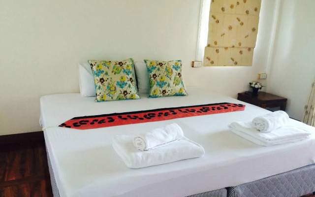 Baan Kornnara Resort