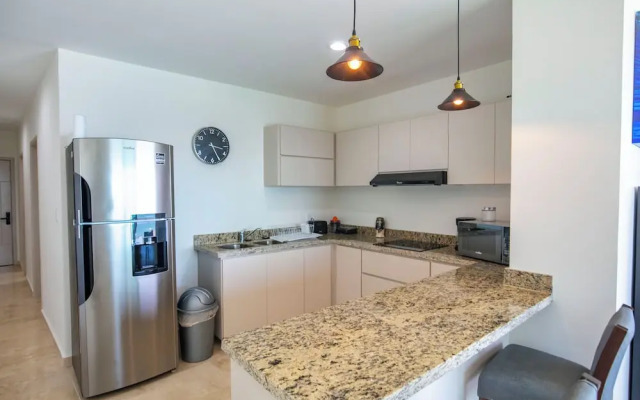 Elegant Condo at Playa Brujas