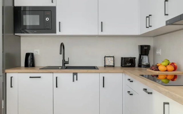 Mountain Corner Apartment by Renters