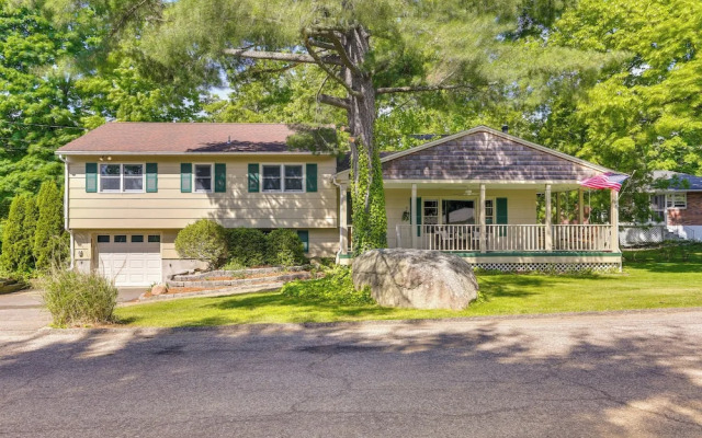 Charming Highland Falls Home < 2 Mi to West Point!