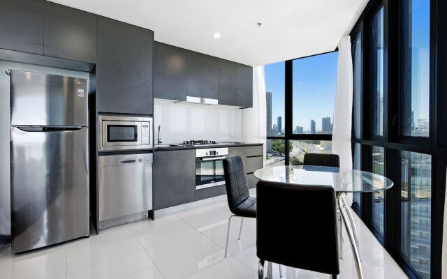 Private 2 Bedroom Ocean View Apartment in Rhapsody