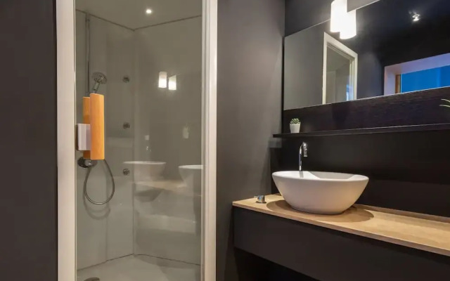 Host Stay Chatsworth Townhouse I