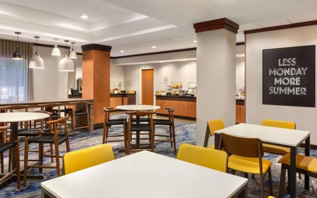 Fairfield Inn & Suites Jacksonville West/Chaffee Point