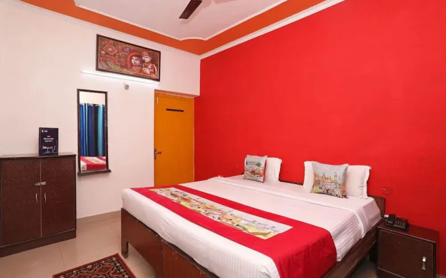 Oyo 10875 Optimum I Hotel