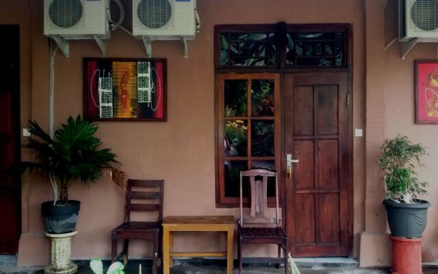 Mami In Homestay