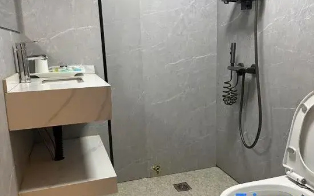 Zhehao Hotel