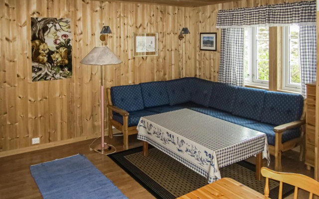 Amazing Home in Spangereid With 3 Bedrooms and Wifi