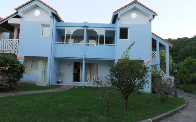 Appartement d'une chambre avec piscine partagee jardin clos et wifi a Sainte Anne a 1 km de la plage