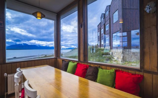 Weskar Patagonia Lodge