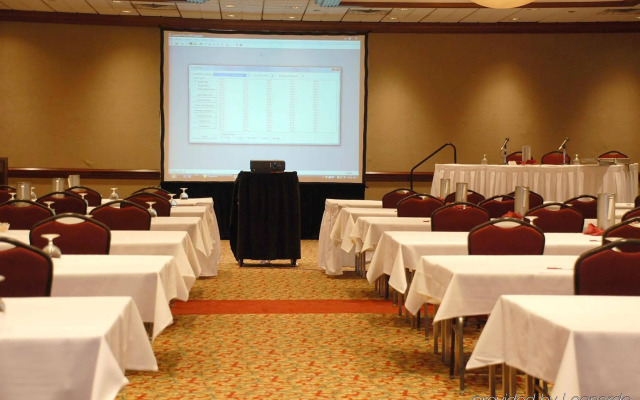 Crowne Plaza Knoxville Downtown University by IHG