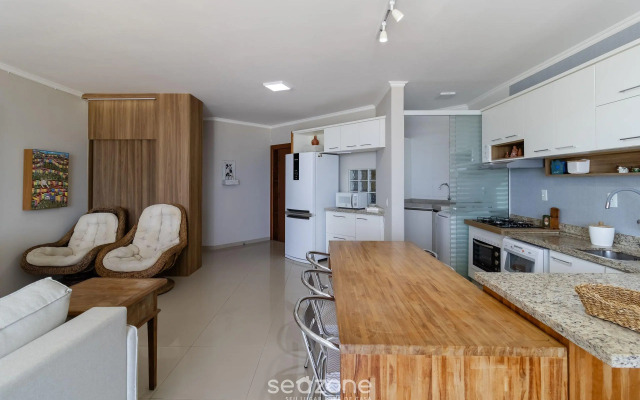 Apto lindo Beira-Mar e com Churrasqueira RIG0102