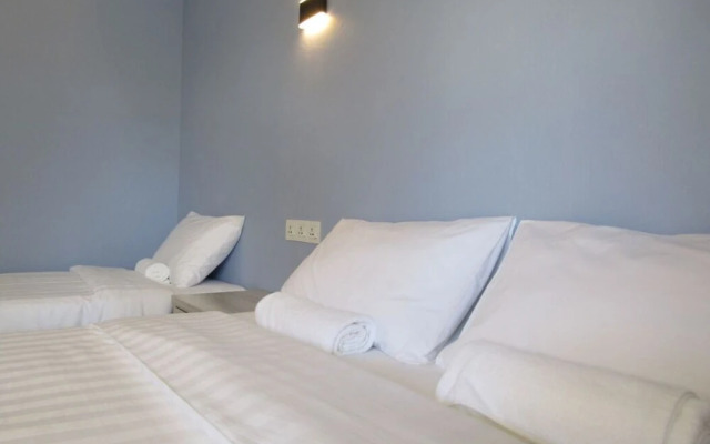 SPOT ON 90127 Semporna Dream Villas