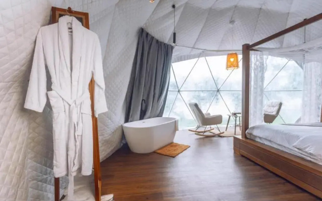 Serene Glamping سيرين
