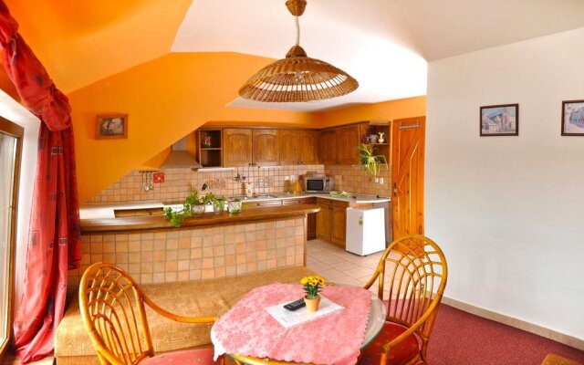 Penzion a restaurace U Třeboňského kola
