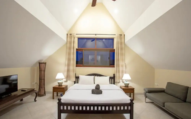 Blissful Villa Felicity with Ample Space