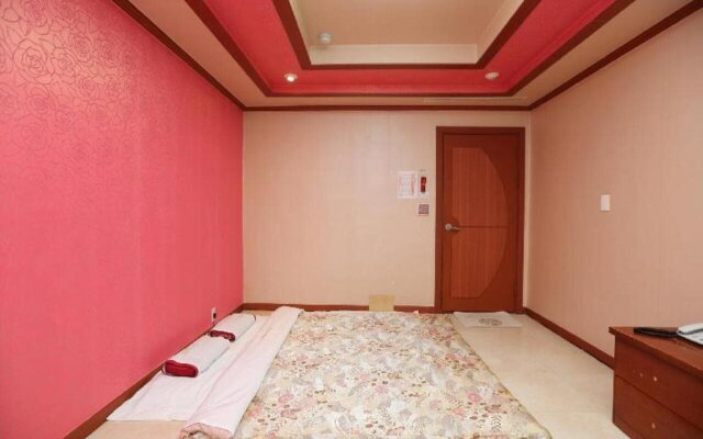 Jumunjin Hotel