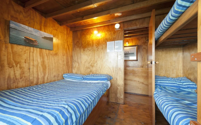 The Rock Adventure Cruise – Guest Rooms – Paihia