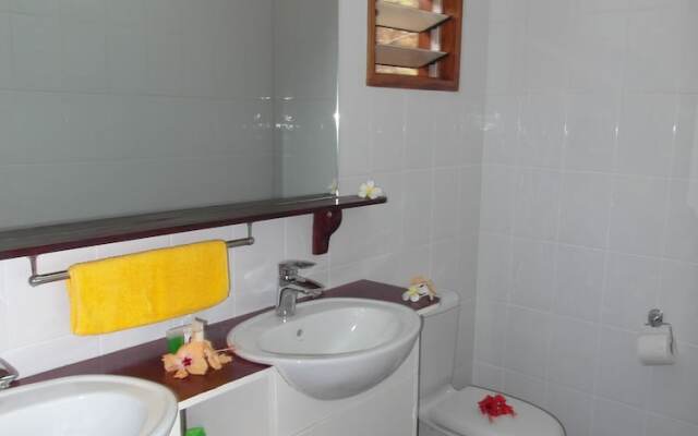 Funky Fish Beach & Surf Resort - Hostel