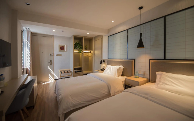 Borrman Hotel Hefei Guogou Plaza Sanli'an Metro Station – Guest Rooms – Hefei