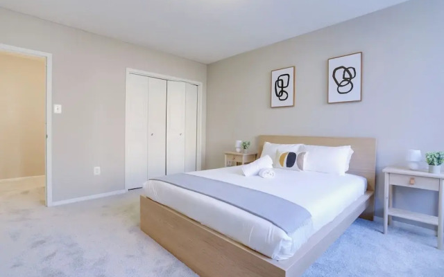 Fantastic 2BR Condo with Gym