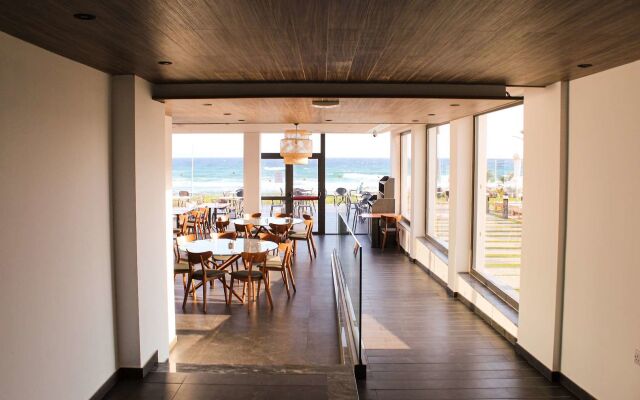 Piere Anne Beach Hotel