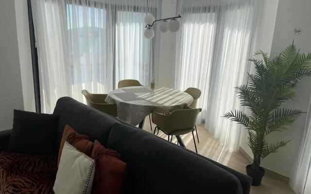 Modern holiday home in Finestrat with sea views