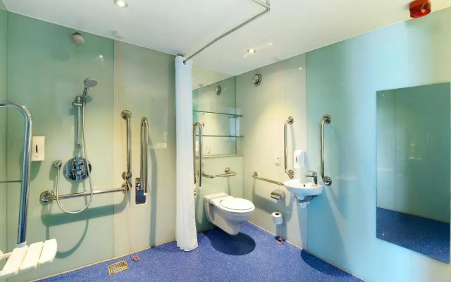 Travelodge Milton Keynes The Hub Hotel