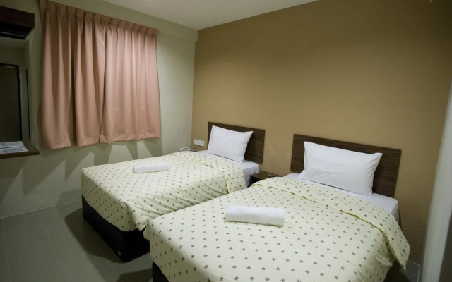 OYO 89480 Dream House Hotel