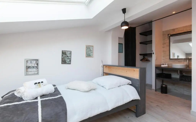 Loft 3 pièces duplex 3 étoiles calme centre ville à 5 mn des plages et palais - Apartment in 戛纳 - Photo 4