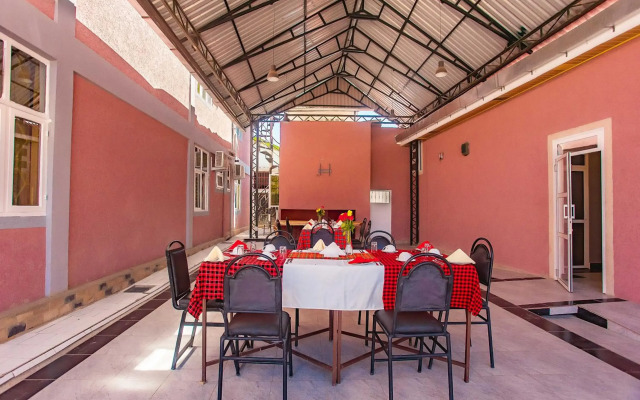 The Okaseni Lodge