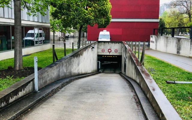 Lugano Apartments by LR - self check in