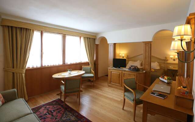 Alpen Suite Hotel