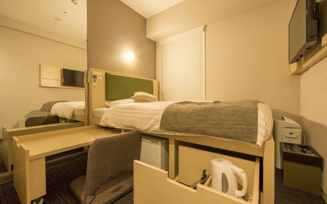 Super Hotel Lohas Honmachi Subwayline Yotsubashi Exit 24