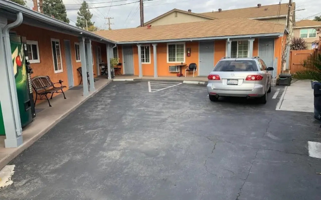 Sunlight Motel