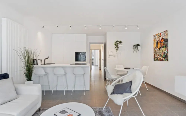 Apartment Close to the Seafront