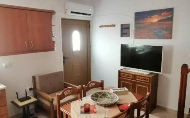 Samos House