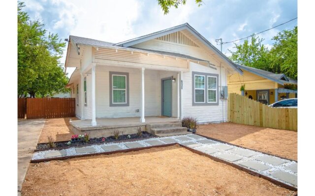 3BR2BA Remodeled House Near Downtown