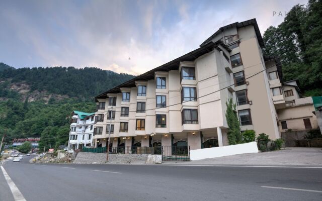 The River Crescent Resort