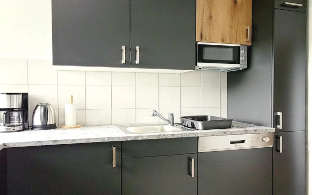 Stylish Apartment With Balcony