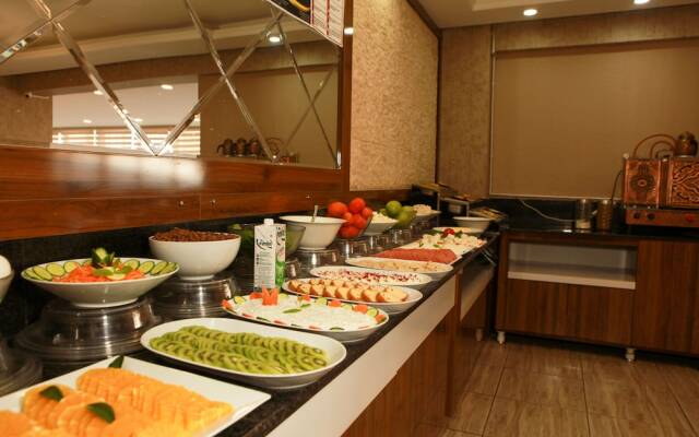 Van Suites Hotel