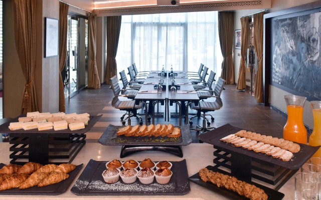 Swiss-Belhotel Seef Bahrain