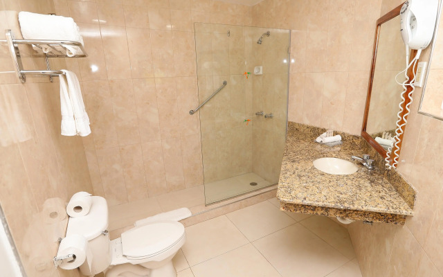 Decameron Club Caribbean Runaway Bay, Ramada All-Inclusive Resort