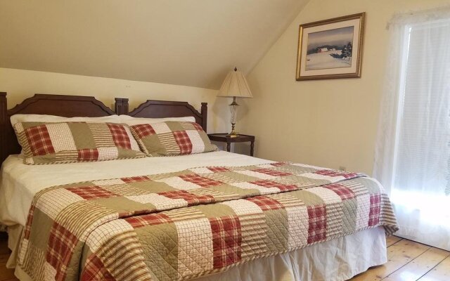 1860 House Inn and Vacation Rental Home
