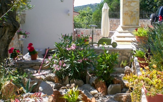 House With 2 Bedrooms in Vinišce, With Wonderful sea View, Furnished T