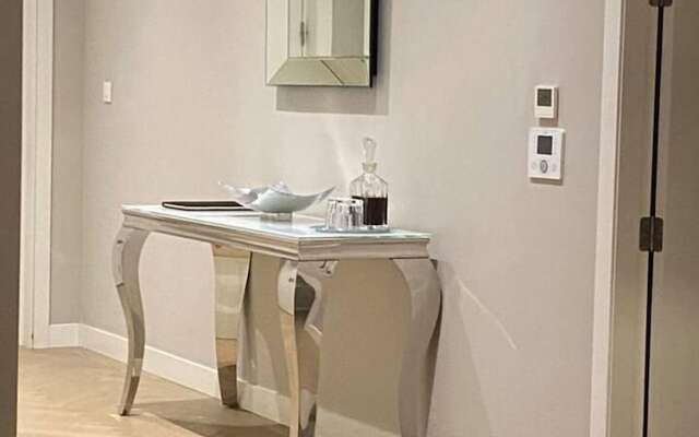 Charming 2-bed Apartment in London